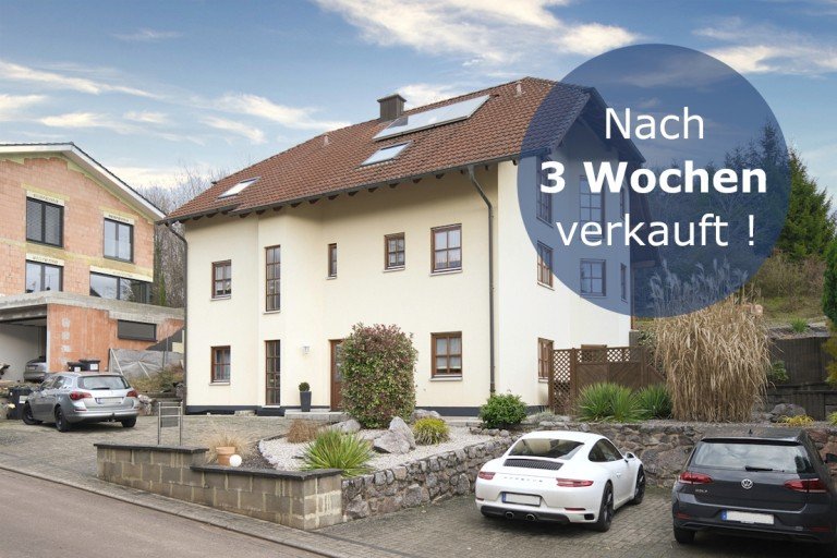 Ansicht Gossersweiler Mehrfamilienhaus Wuchtiges Zweifamilienhaus
