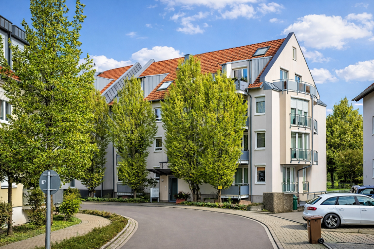 Ansicht Wörth Maisonettewohnung Charmante Eigentumswohnung mit ausgebautem Spitzboden