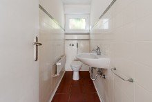 G�ste-WC Modernisierte Doppelhaush�lfte in ruhiger Sackgassenlage von K�nigsbach