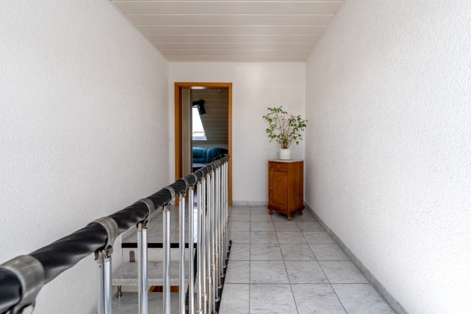 Hinterhaus DG Flur Treppenhaus Haus Venningen