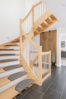 Flur EG Modernes Einfamilienhaus mit Top-Energieeffizienz und gro�z�gigem Wohnkonzept