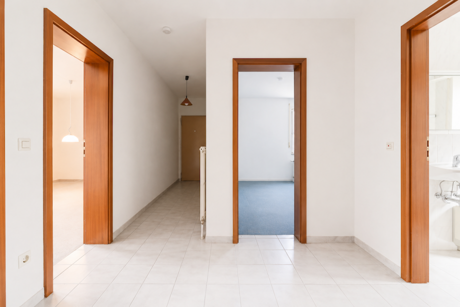Flur WG UG Dachgeschosswohnung Maikammer