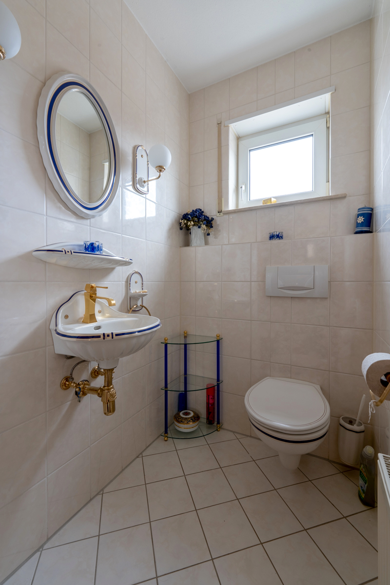 G�ste WC Reihenmittelhaus Bad Bergzabern