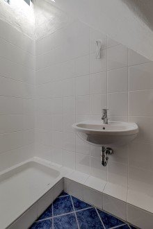 KInderbad DG Attraktives Reihenhaus mit Pool und Garage