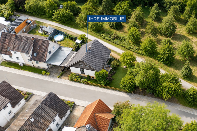 Luftaufnahme Billigheim-Ingenheim Einfamilienhaus Freistehendes Einfamilienhaus in idyllischer Lage mit viel Gestaltungspotenzial