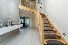 Eingang EG Junges, exklusives Einfamilienhaus mit Traumgarten in exponierter, gesuchter Randlage