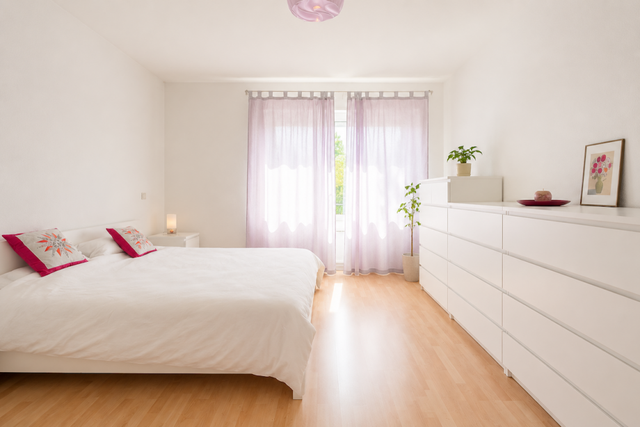 1.OG links Schlafzimmer Haus Neustadt