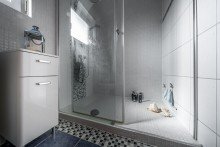 Bad OG Teilansicht Dusche Sch�nes Reihenhaus in famili�rer Lage