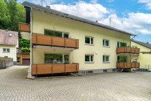 R�ckansicht Sofort bezugsfreie Dachgeschosswohnung mit Balkon und Stellplatz