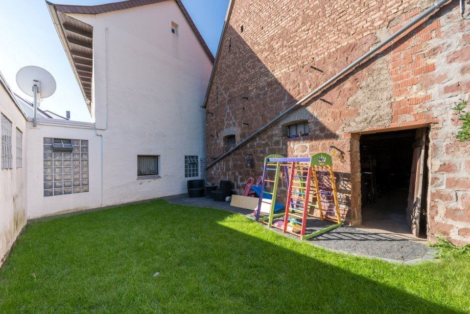 kleiner Garten Haus Edesheim