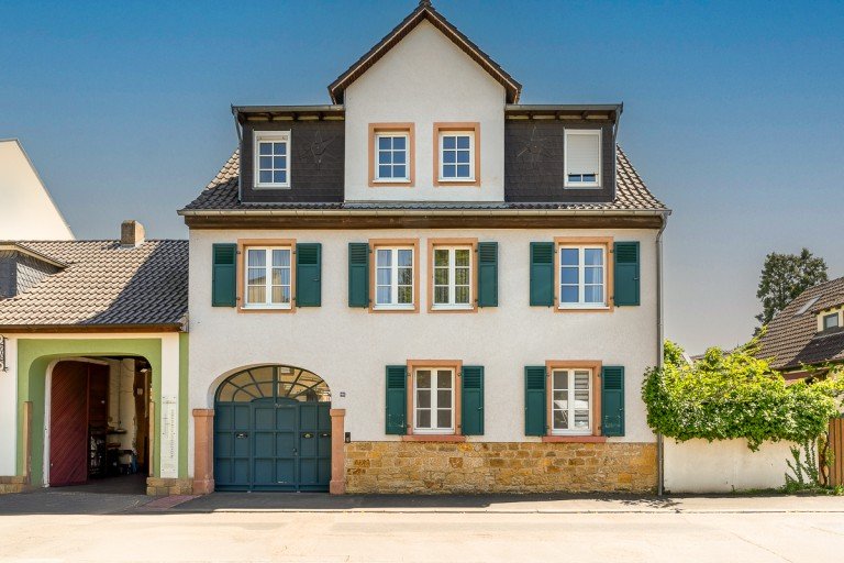 Ansicht Deidesheim Mehrfamilienhaus Charmantes Mehrfamilienhaus mit drei Wohneinheiten
