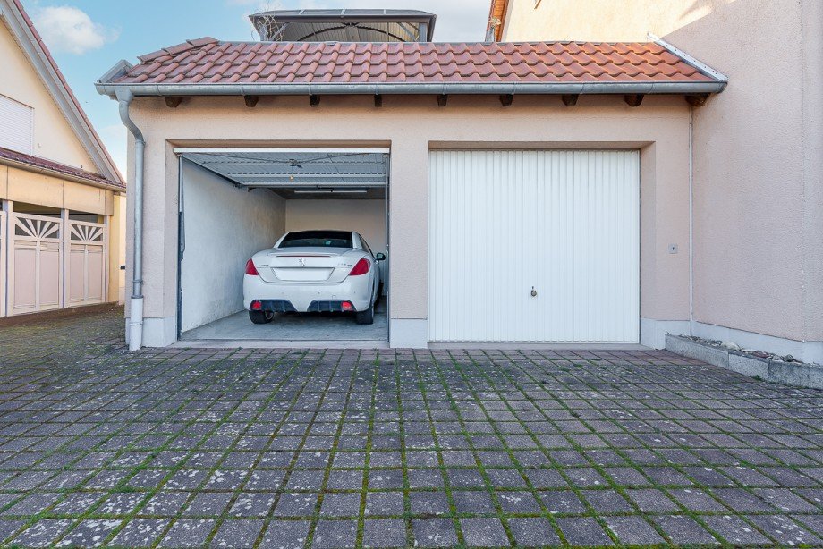 Garage Dachgeschosswohnung Maikammer