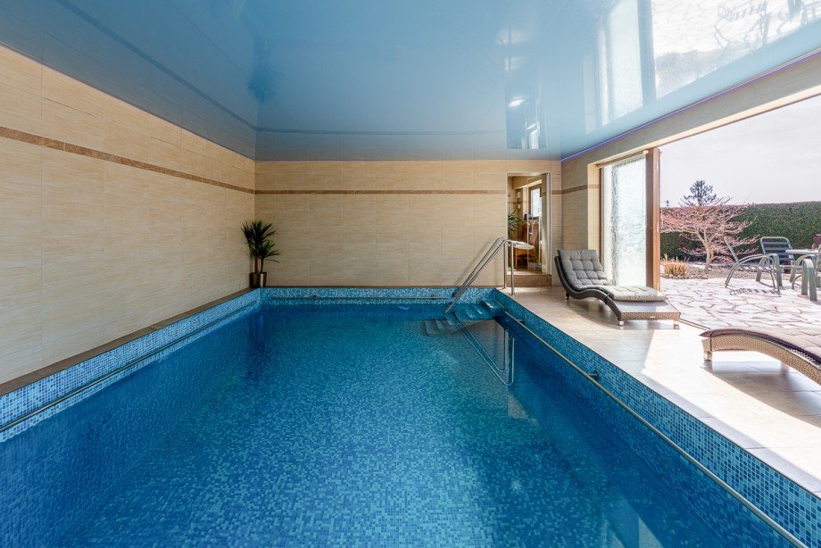 Schwimmhalle 2 Mehrfamilienhaus W�rth