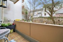 Balkon 1 Helle Erdgeschosswohnung mit 2 PKW-Stellpl�tzen in stadtnaher Lage