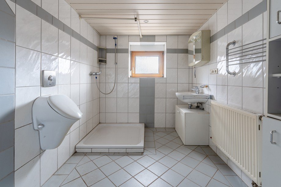 Bad UG Keller Einfamilienhaus Albersweiler