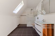 Bad Modernisierte Doppelhaush�lfte in ruhiger Sackgassenlage von K�nigsbach