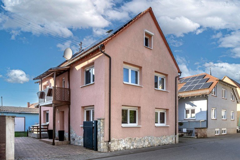 Ansicht Westheim Haus Charmantes Einfamilienhaus mit moderner Technik