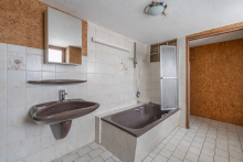 Bad EG Charmantes EFH mit Innenhof & Dachterrasse in Toplage Haardt � Ausbaupotenzial inklusive