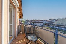 Balkon2 Stilvolle Dachgeschosswohnung mit Blick auf die Haardt in Maikammer