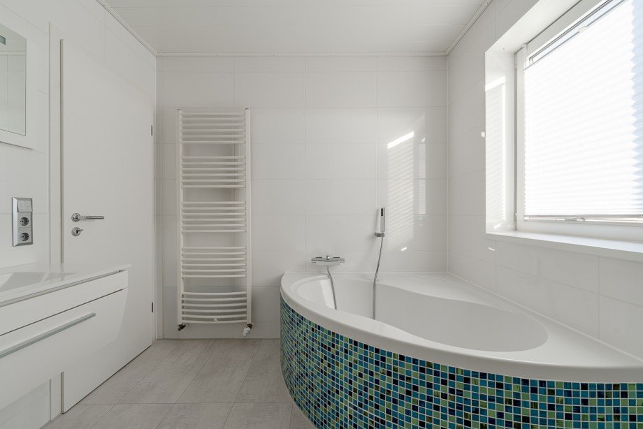 Bad2 Dachgeschosswohnung Maikammer
