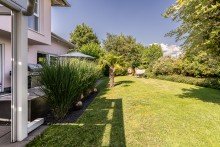Garten6 Junges, exklusives Einfamilienhaus mit Traumgarten in exponierter, gesuchter Randlage