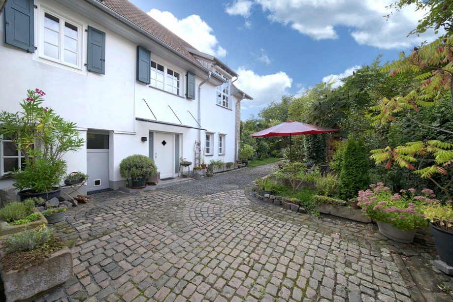 R�ckansicht Garten Mehrfamilienhaus Neustadt