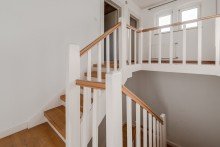 Treppenhaus Ruhig gelegene Maisonettewohnung am Ortsrand von Edesheim