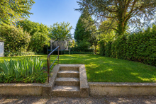 Garten Voll vermietetes 3-Familienhaus in Top-Lage