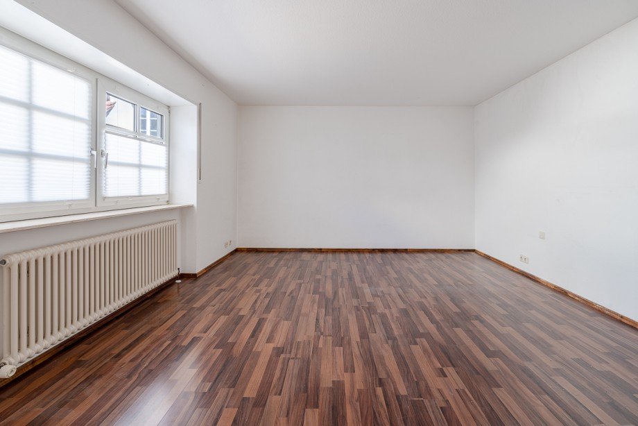 EG Schlafzimmer Mehrfamilienhaus Deidesheim