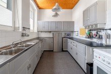 K�che Wohnung 1 Attraktives Wohn- und Gesch�ftshaus mit vielseitigen Nutzungsm�glichkeiten