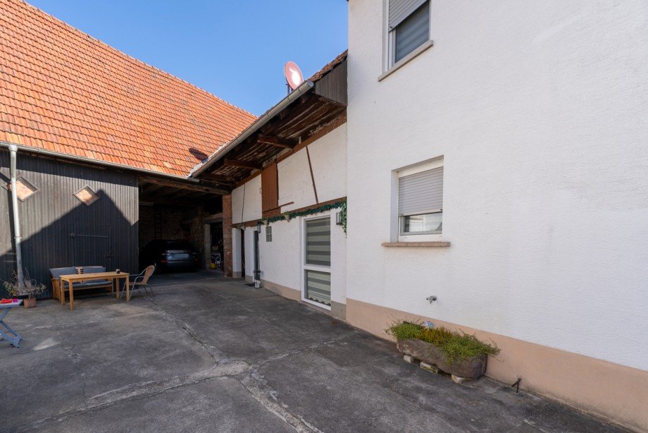 Hofansicht rechtes Haus Haus Edesheim