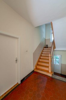 Treppenhaus EG Renditeobjekt in stadtnaher Lage von Neustadt an der Weinstra�e