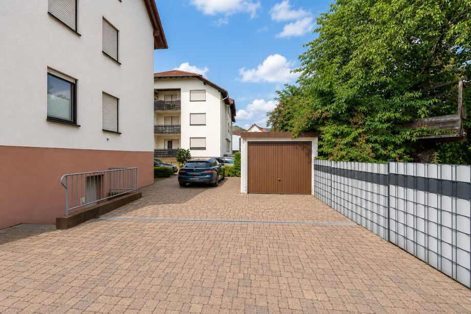Garage+Stellplatz WG DG Dachgeschosswohnung Maikammer