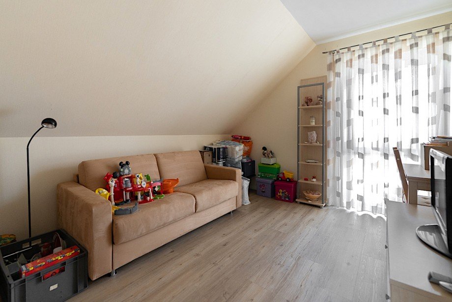 Kind1 DG Einfamilienhaus Winden