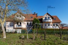 Rusicht Stilvolle Dachgeschosswohnung mit Blick auf die Haardt in Maikammer