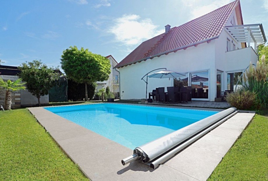 Pool Haus Landau