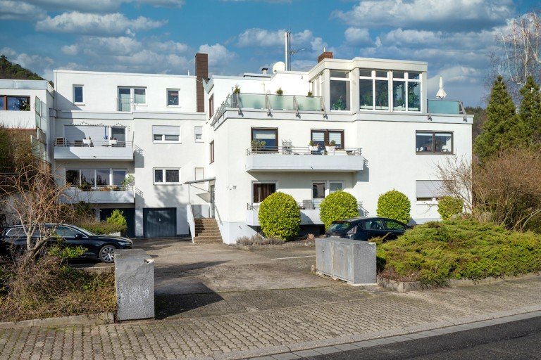 Seitenansicht Neustadt Mehrfamilienhaus Mehrfamilienhaus mit exzellentem Penthouse in gesuchter Bestlage