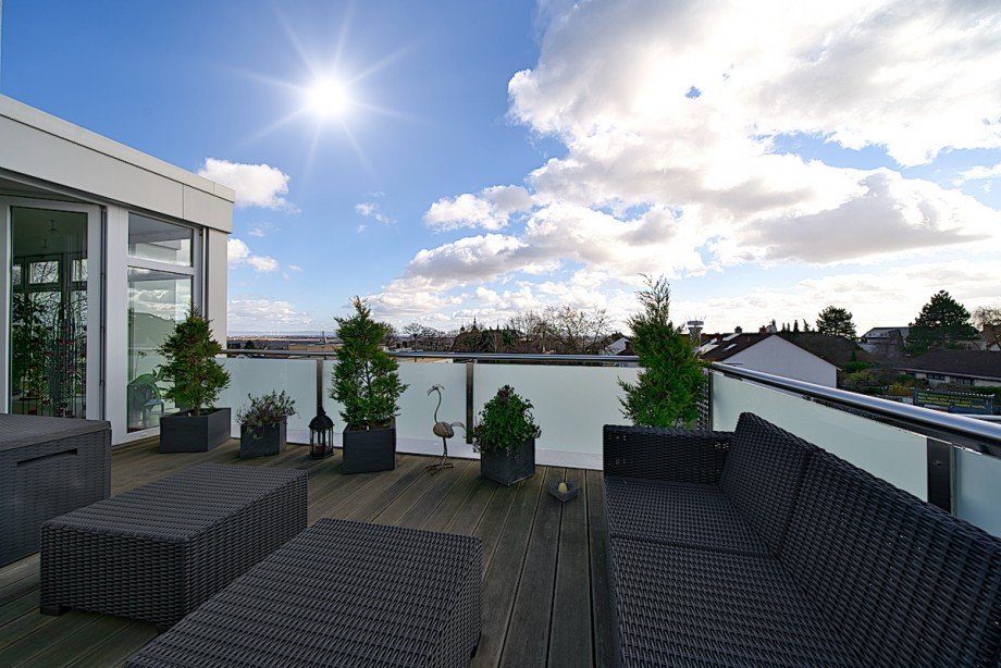 Terrasse 1 vom Wohnzimmer Mehrfamilienhaus Neustadt