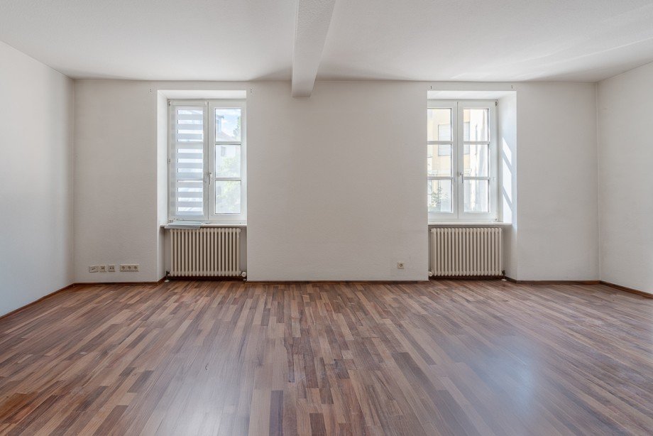EG Wohnzimmer Mehrfamilienhaus Deidesheim