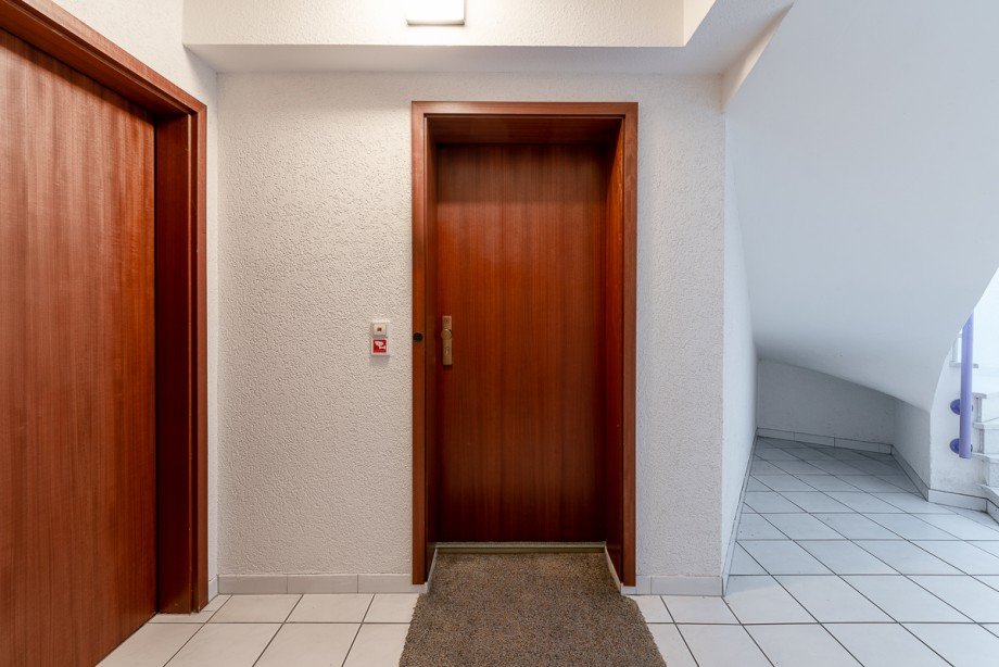 Wohnungseingang UG Gleisweiler Wohnung Gleisweiler