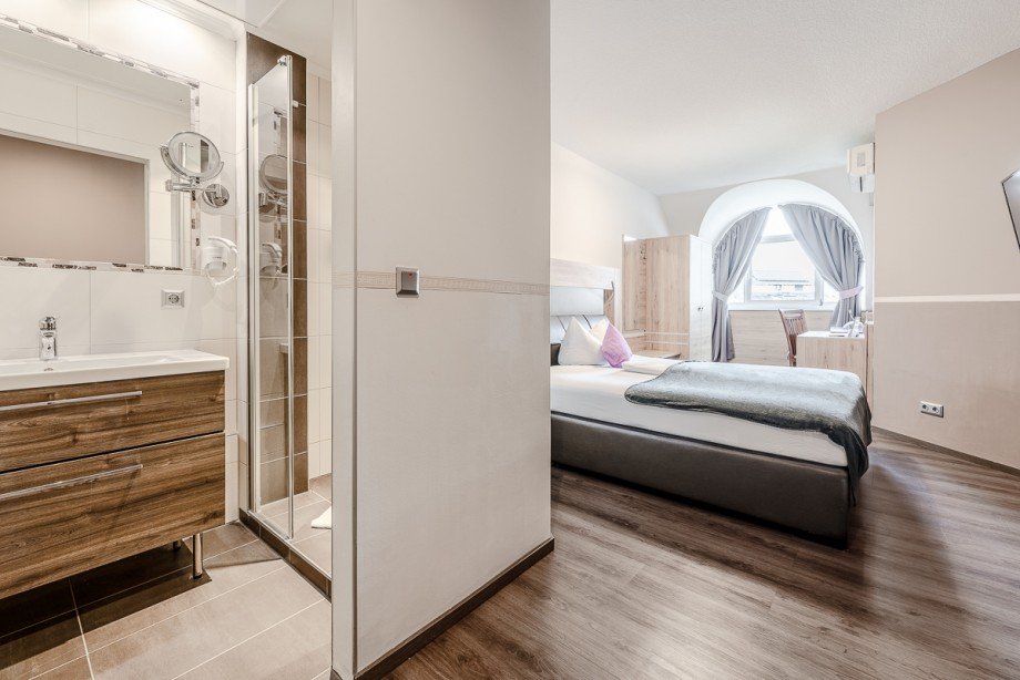 Zimmer Beispiel1 Hotels R�sselsheim