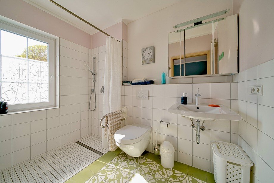 Bad EG GH Haus Landau
