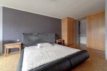 Elternschlafzimmer OG2 Attraktives Reihenhaus mit Pool und Garage