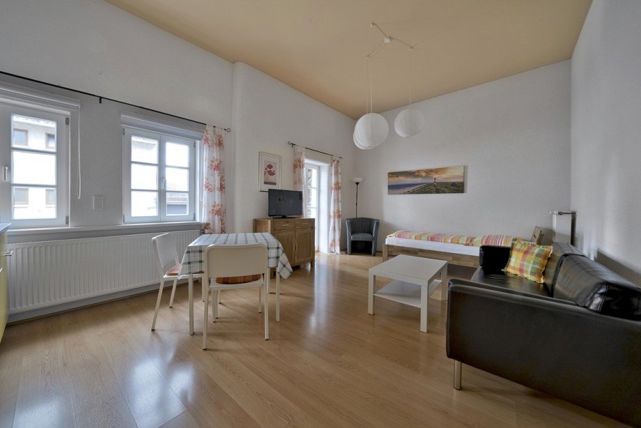 Wohnen2 EG WG2 Mehrfamilienhaus Neustadt