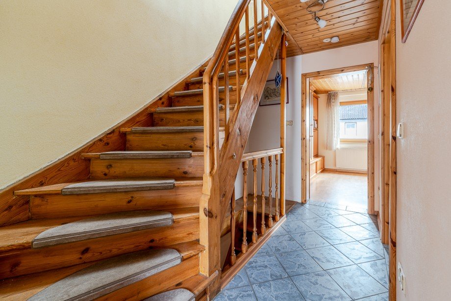 Flur Treppenhaus Einfamilienhaus Albersweiler