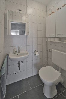 GWC Helle Erdgeschosswohnung mit 2 PKW-Stellpl�tzen in stadtnaher Lage