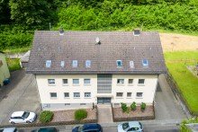 Drohne Moderne Dachgeschosswohnung mit 3 Zimmern und Balkon